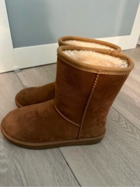 Danskin Brown Faux-Suede Shearling Winter Boots